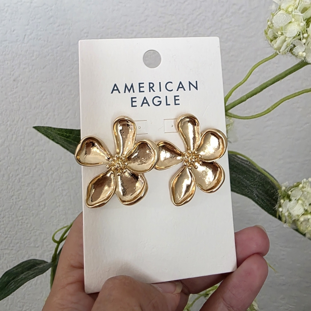 2/$25 American Eagle Gold Tone Floral Statement Stud Earrings